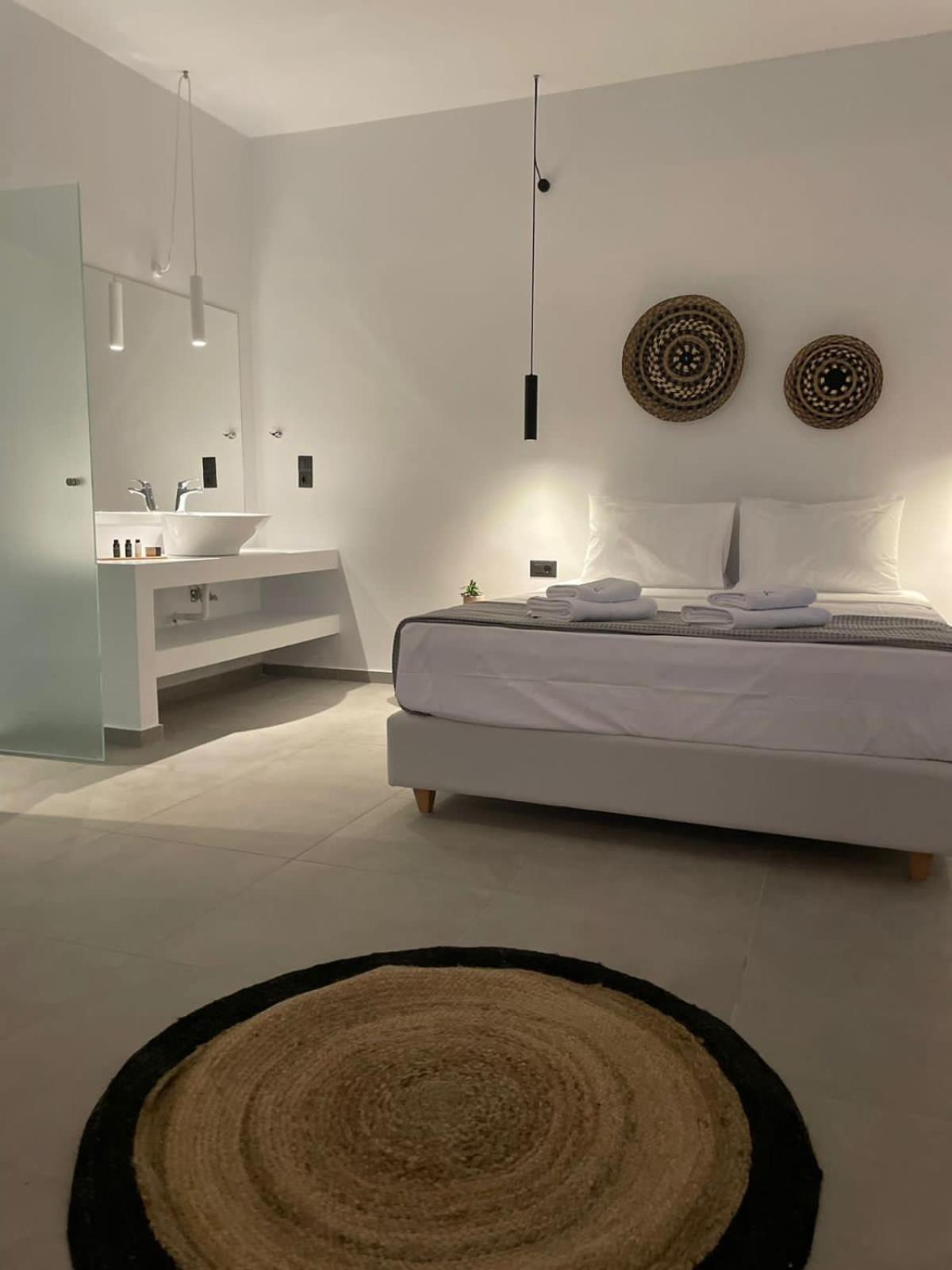 The Thermia Suites Kíthnos Oda fotoğraf
